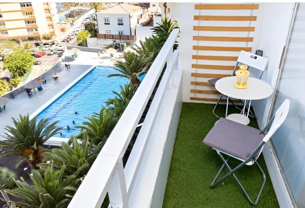 Apartamento En 坎德拉里亚 外观 照片